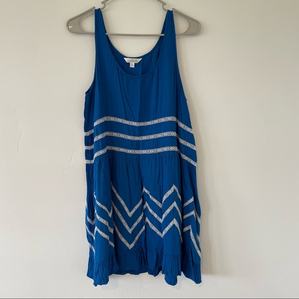 Charming Charlie Flutter dress Size Medium